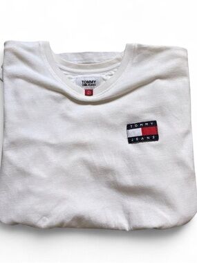 Men’s Tommy Jeans White Crewneck Shirt with Flag Logo